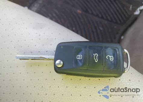 2014 Volkswagen Passat 1.8T Se z USA, uszkodzony, nr VIN 1VWBT7A30EC035240